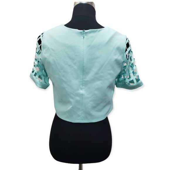 TOBI Mint Green Mid Rise Crop Top Cut Out Short Sleeved Shirt - Picture 3 of 4